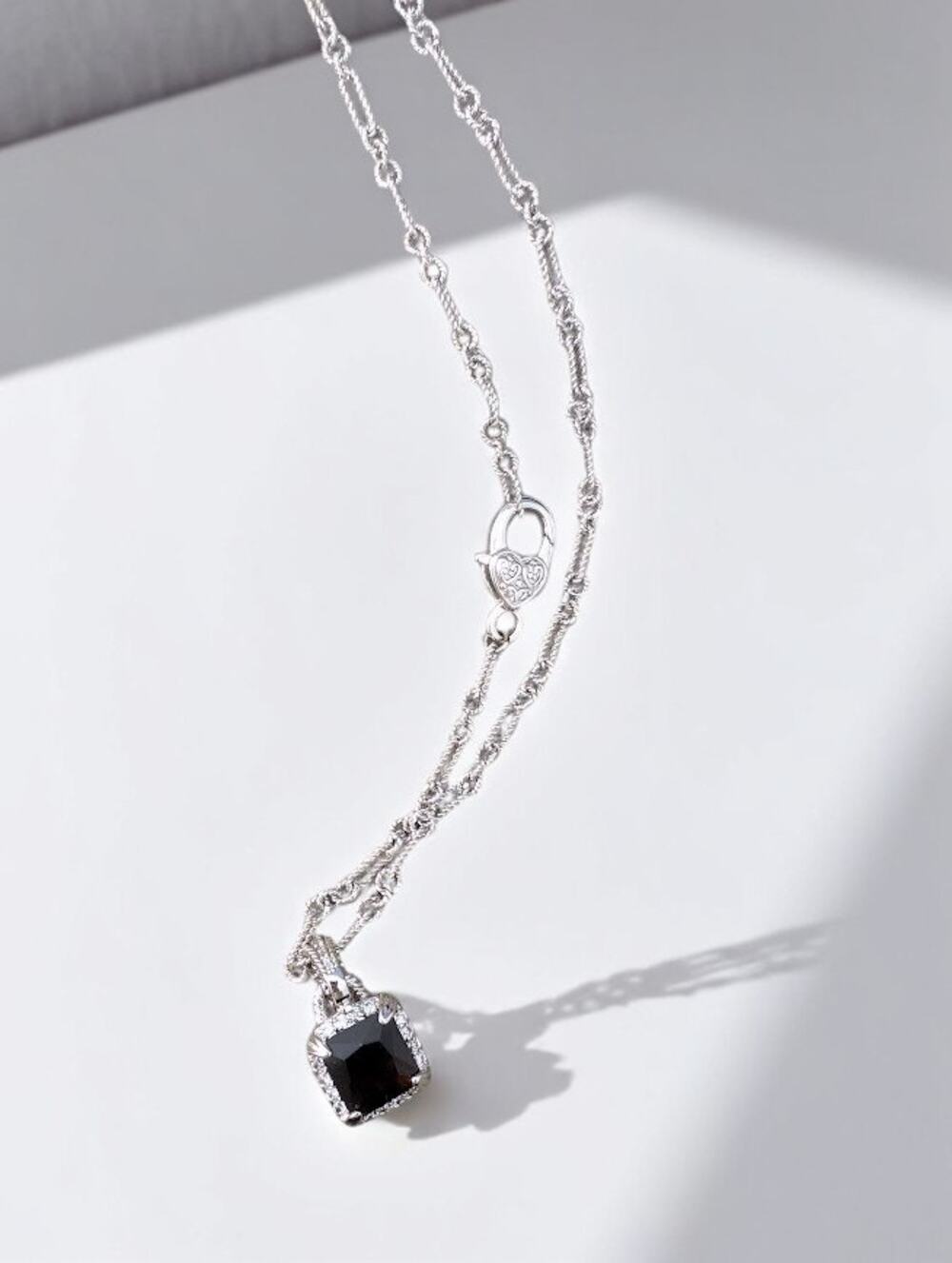 NWOT Silver Box Locket Necklace with Black Gem Pendant Vintage-Inspired Rope